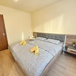 Stylish Getaway In Kosara Near Lift By Flat Mаnager Apartmán
