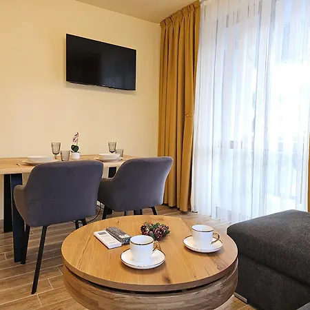 Stylish Getaway In Kosara Near Lift By Flat Mаnager Apartamento