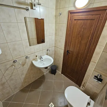 Apartman Stylish Getaway In Kosara Near Lift By Flat Mаnager *