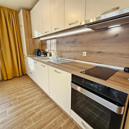 Stylish Getaway In Kosara Near Lift By Flat Mаnager Banszko