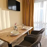 Daire Stylish Getaway In Kosara Near Lift By Flat Mаnager