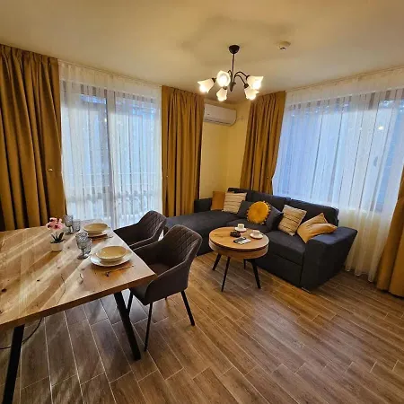 Daire Stylish Getaway In Kosara Near Lift By Flat Mаnager