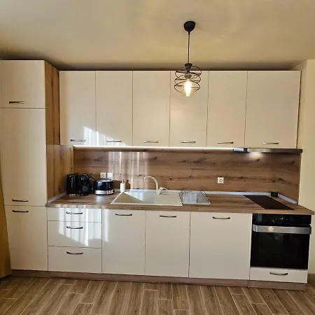 Stylish Getaway In Kosara Near Lift By Flat Mаnager Daire