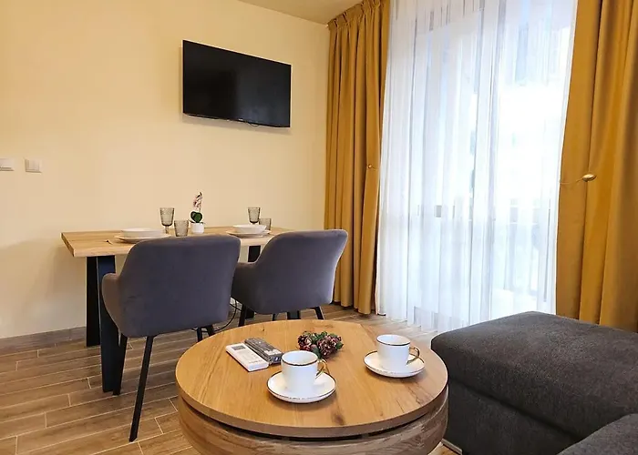 Stylish Getaway In Kosara Near Lift By Flat Mаnager Apartman *